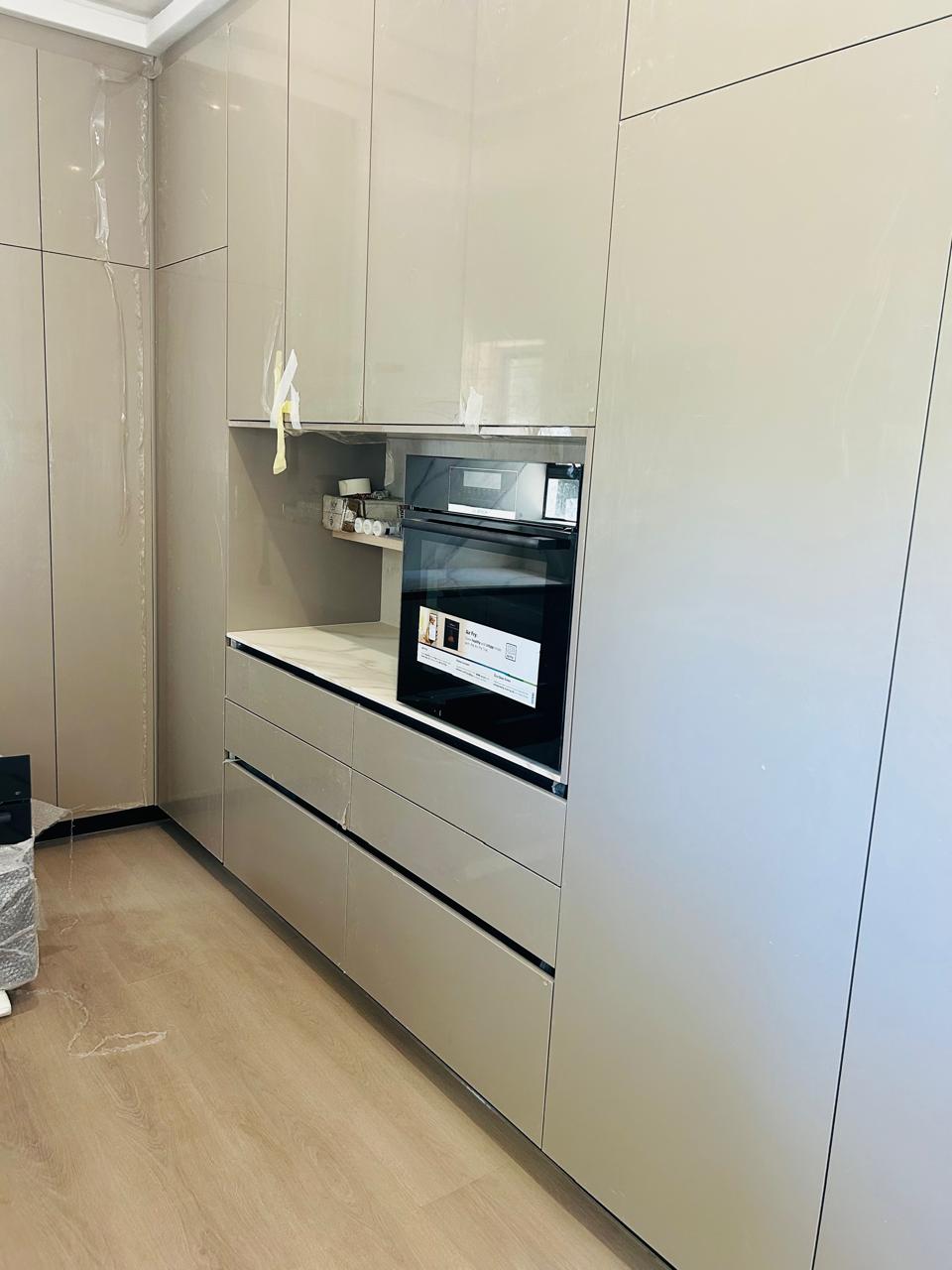 Handleless Kitchen